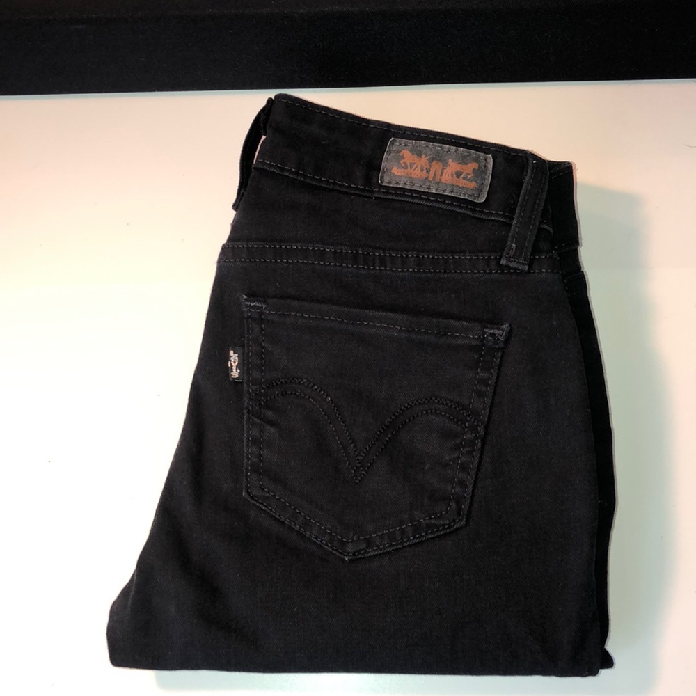 Black skinny size 25 Levi’s